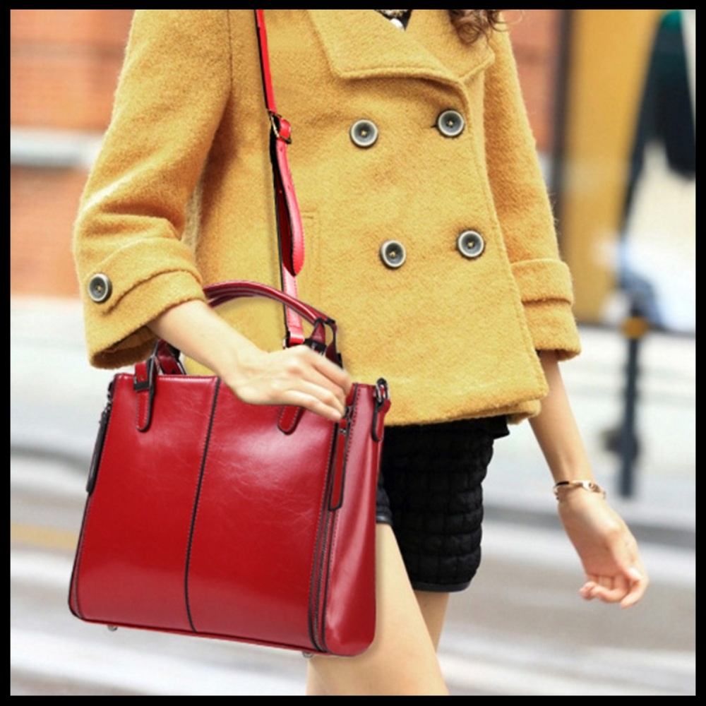 NEW CHAVA Tote Crossbody - Picture 3 of 7
